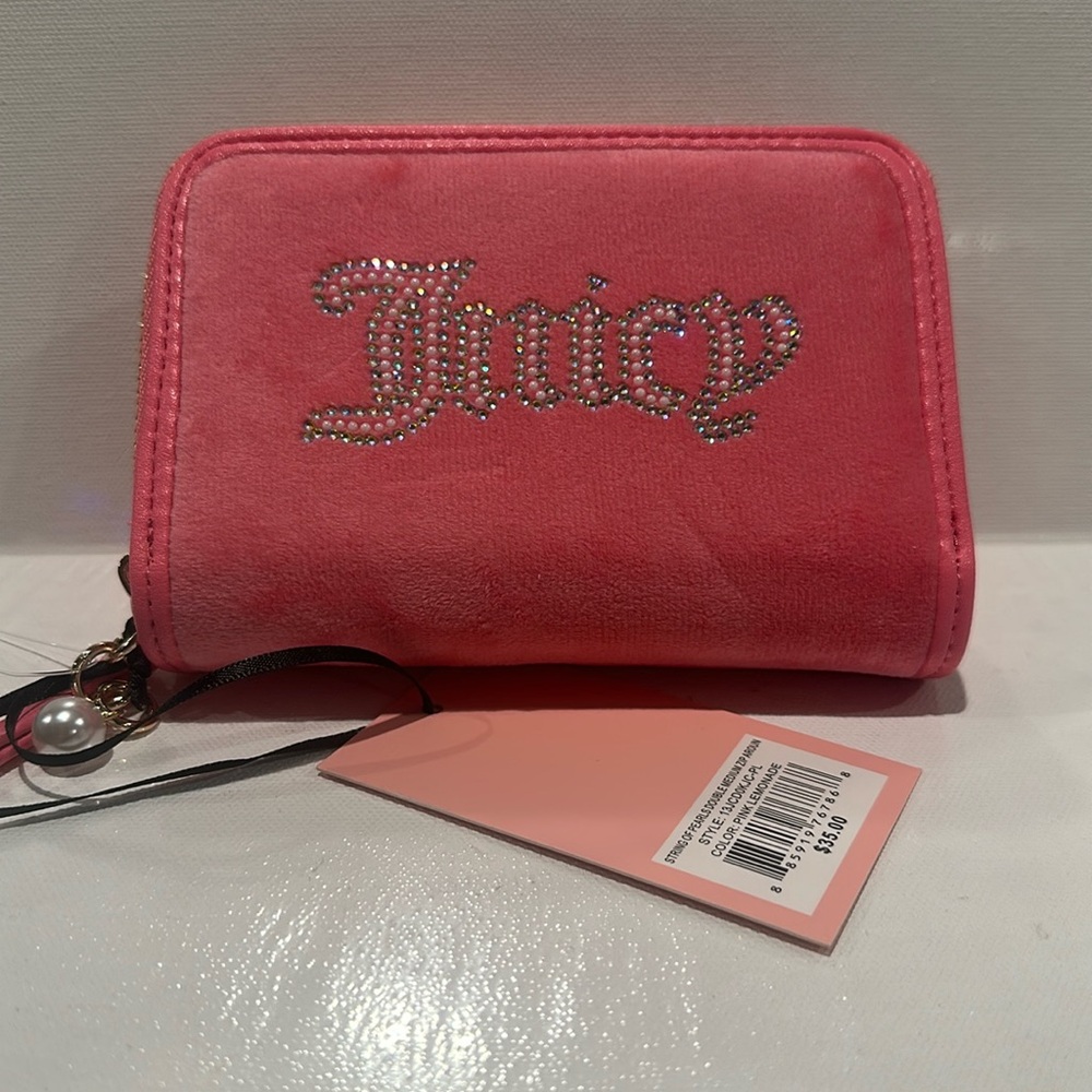 NWT Juicy Couture String of Pearl Double Zip Around Medium wallet.